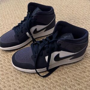 Air Jordan 1 Mid GS ‘Sanded Purple’